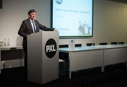 PXL441.jpg