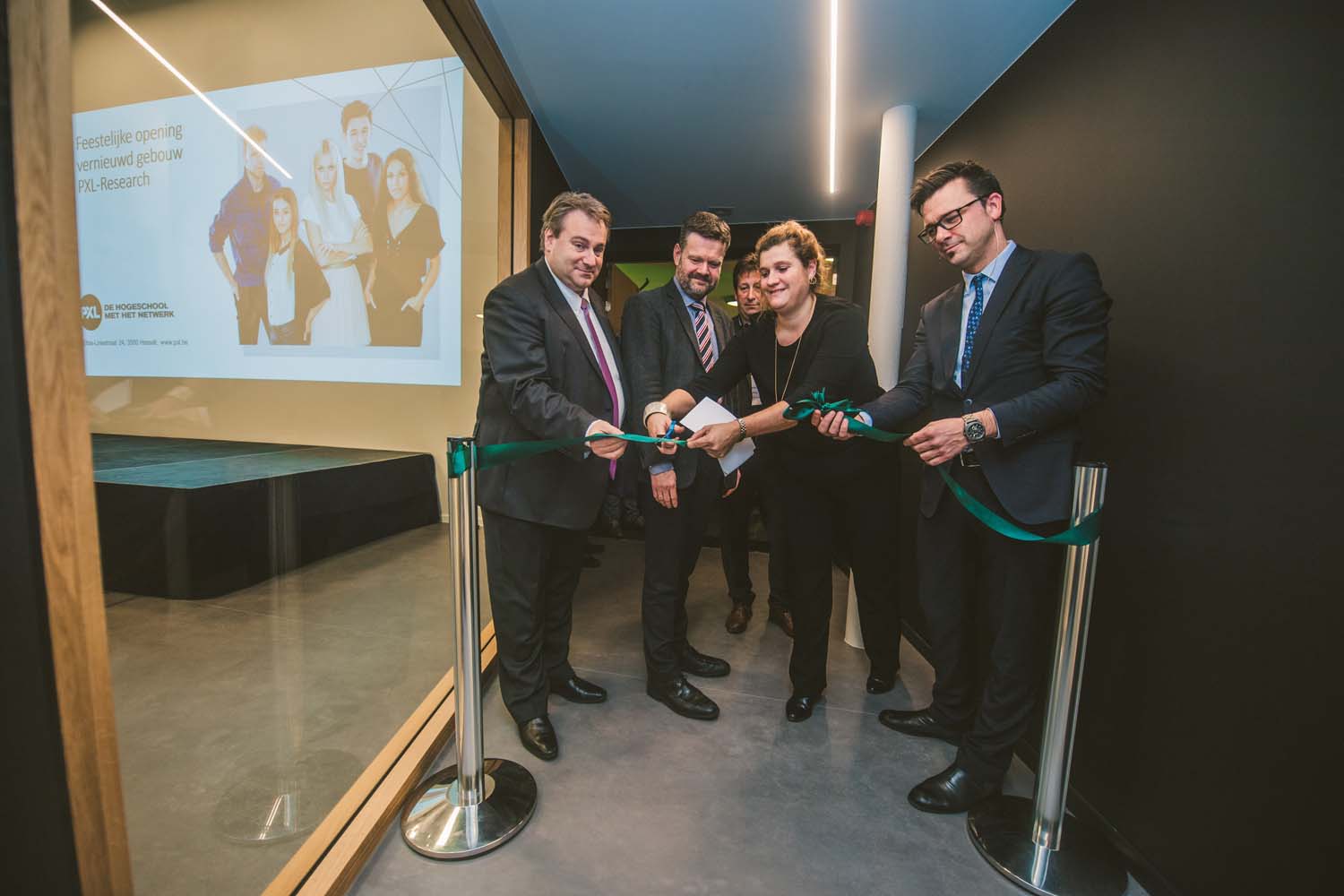 KVDS-20171213-000001-NIKON D5.jpg