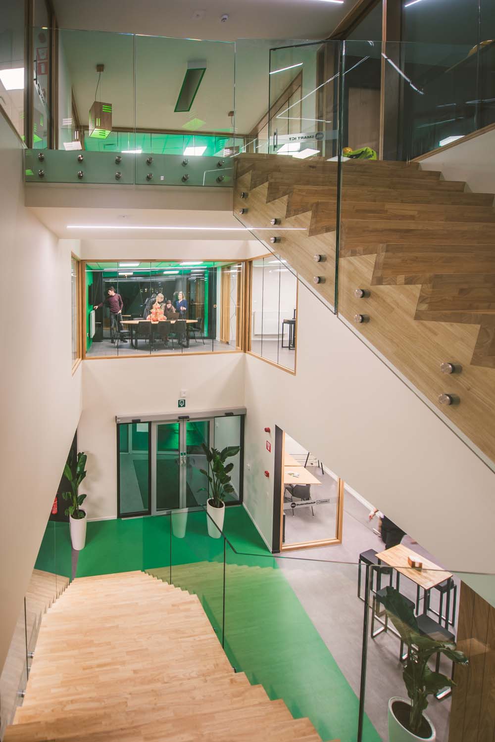 KVDS-20171213-171318-NIKON D5.jpg