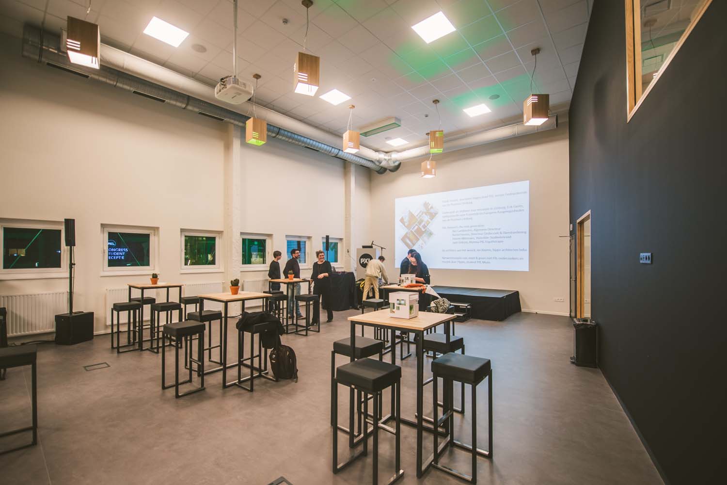 KVDS-20171213-171726-NIKON D5.jpg