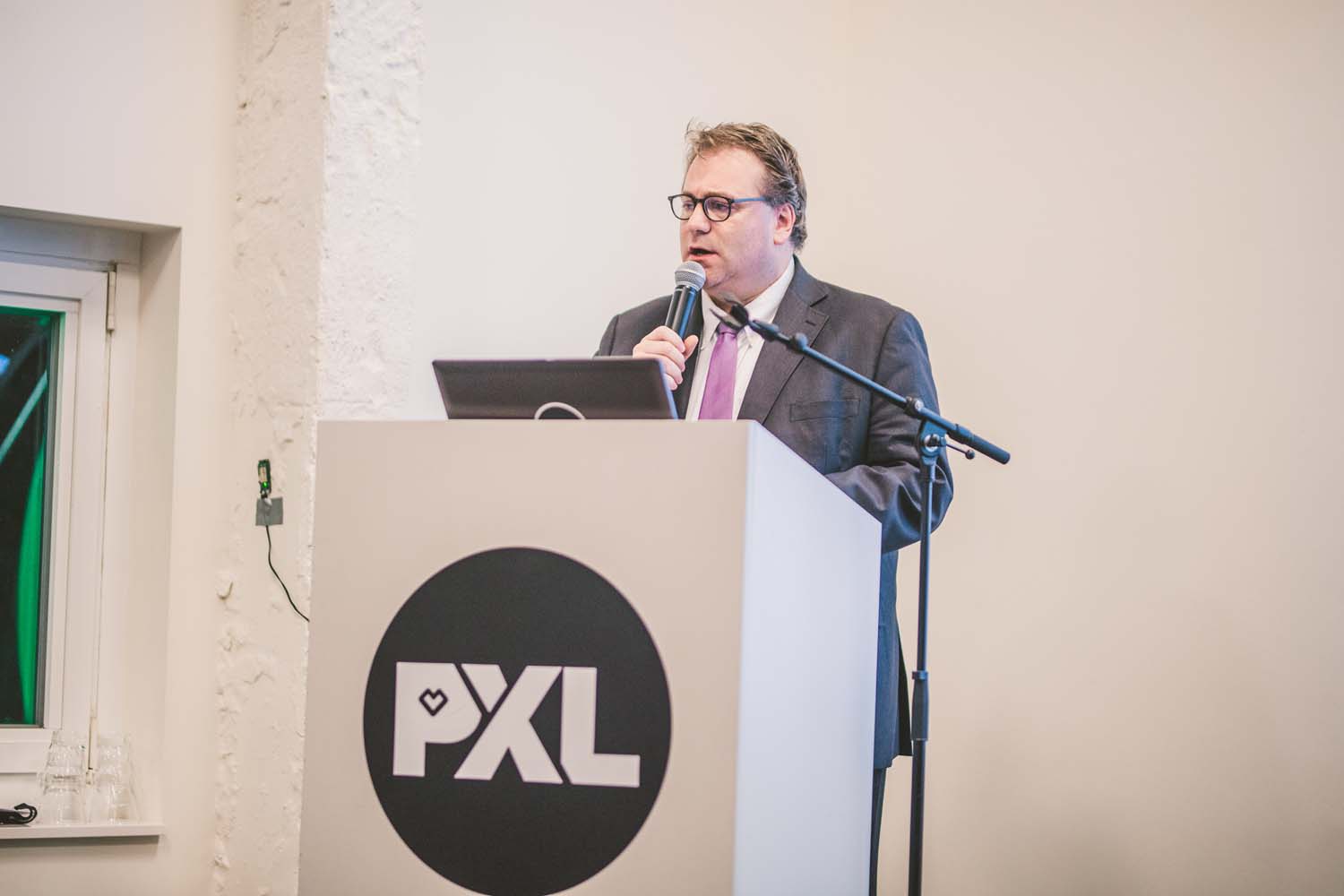 KVDS-20171213-181708-NIKON D5.jpg