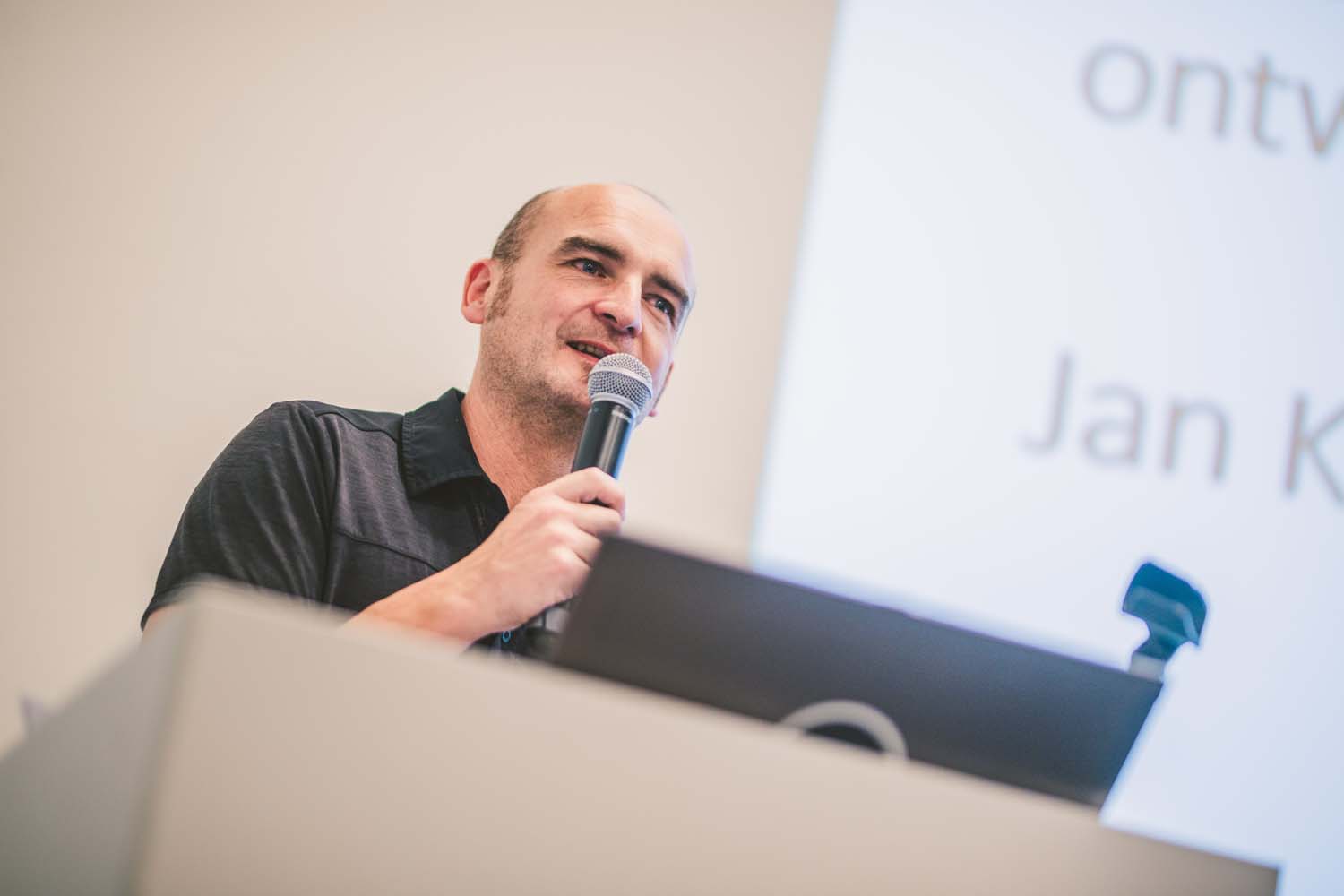 KVDS-20171213-183958-NIKON D5.jpg