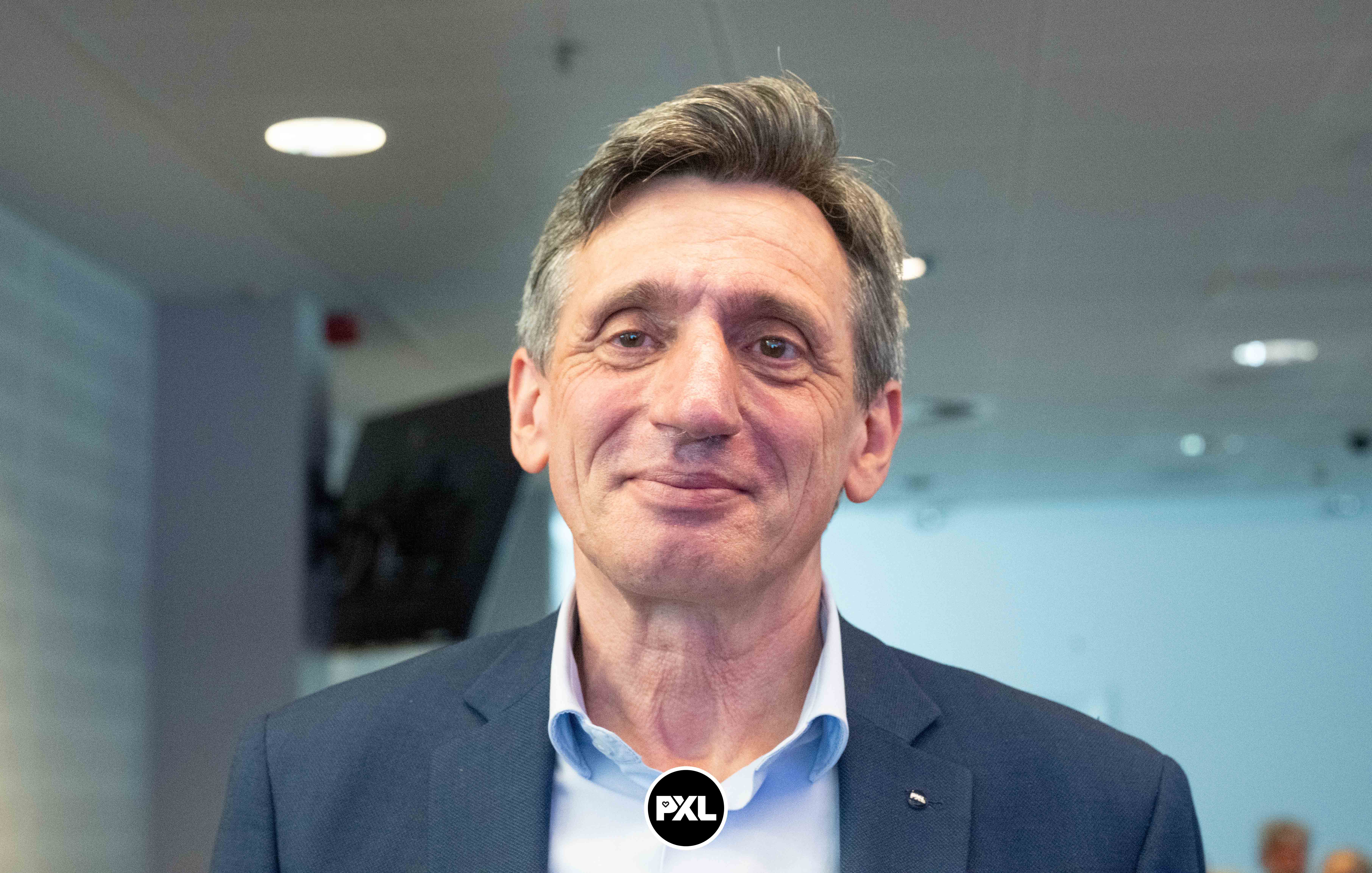 pensioenfeest Marc 09132024_052641 kopiëren.jpg