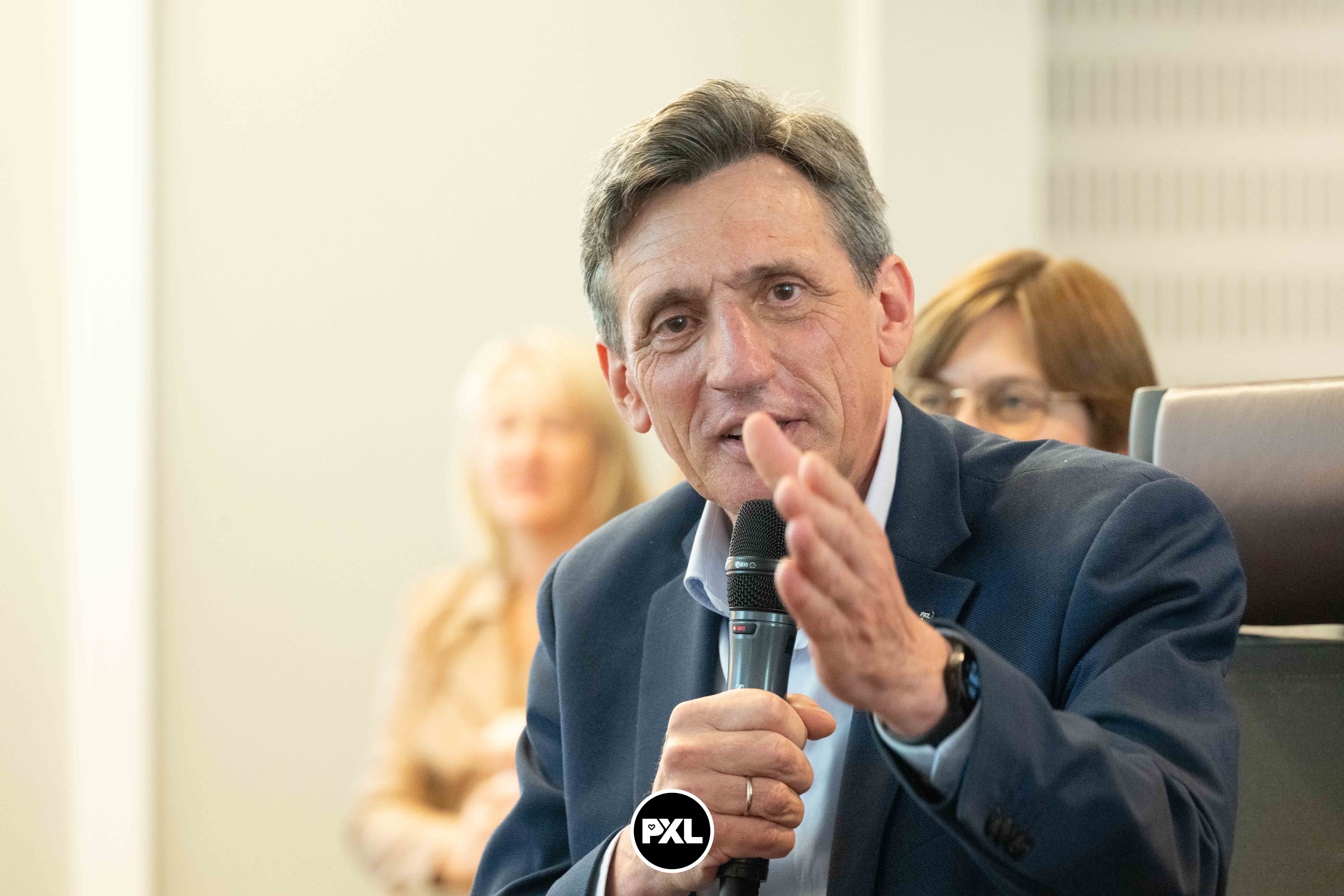 pensioenfeest Marc 09132024_052667 kopiëren.jpg