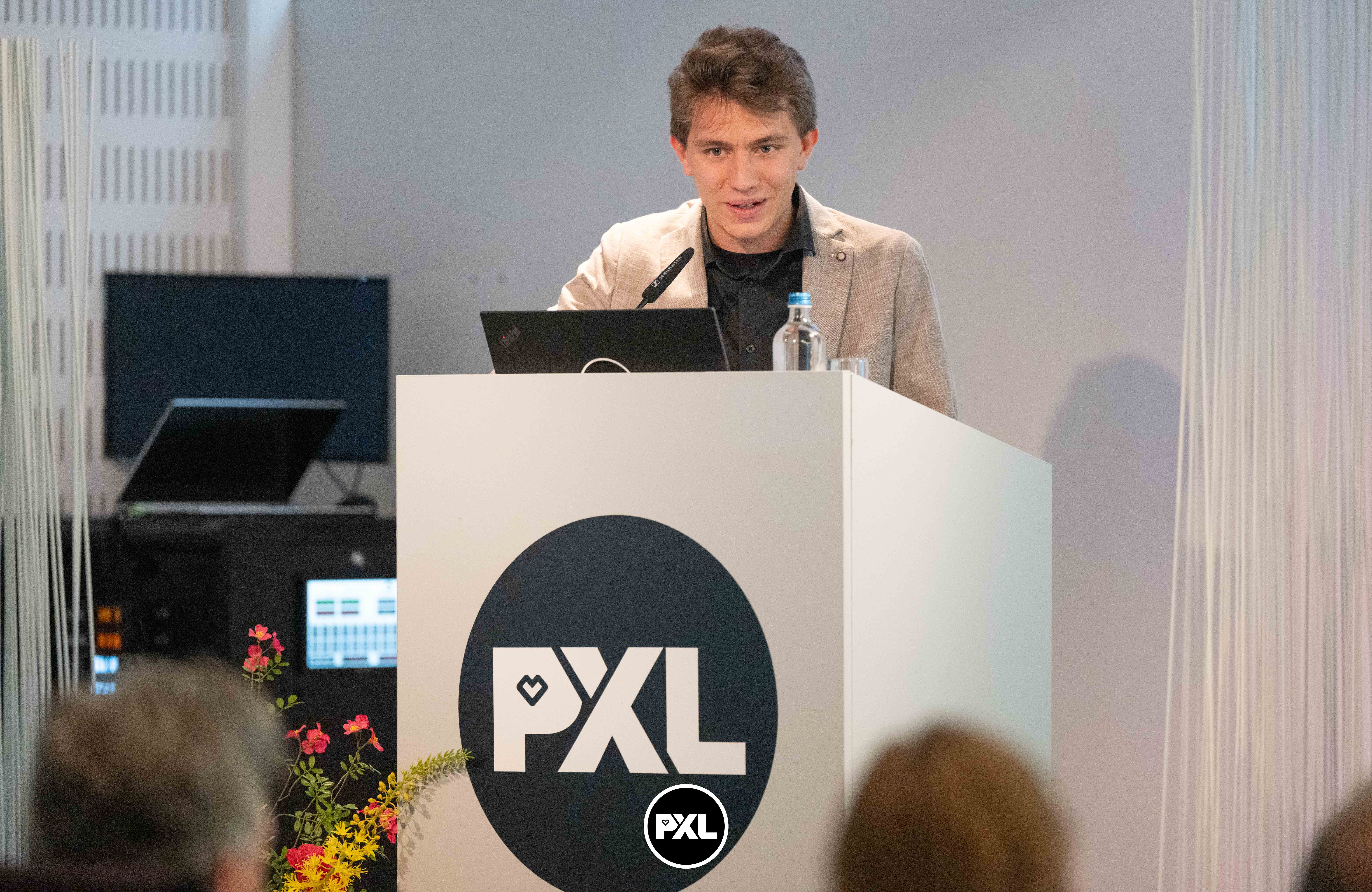 pensioenfeest Marc 09132024_052721 kopiëren.jpg