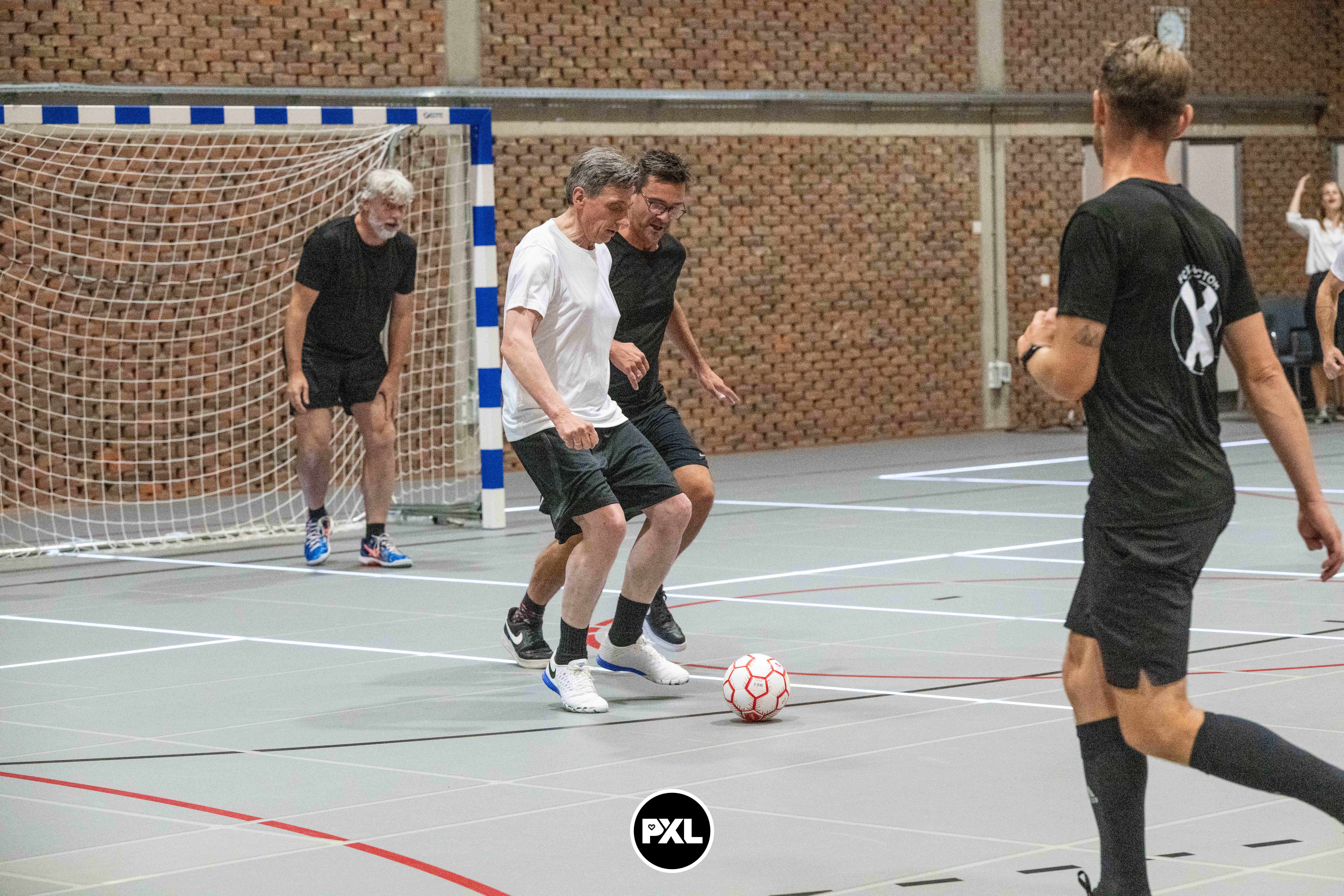 pensioenfeest Marc 09132024_052843 kopiëren.jpg