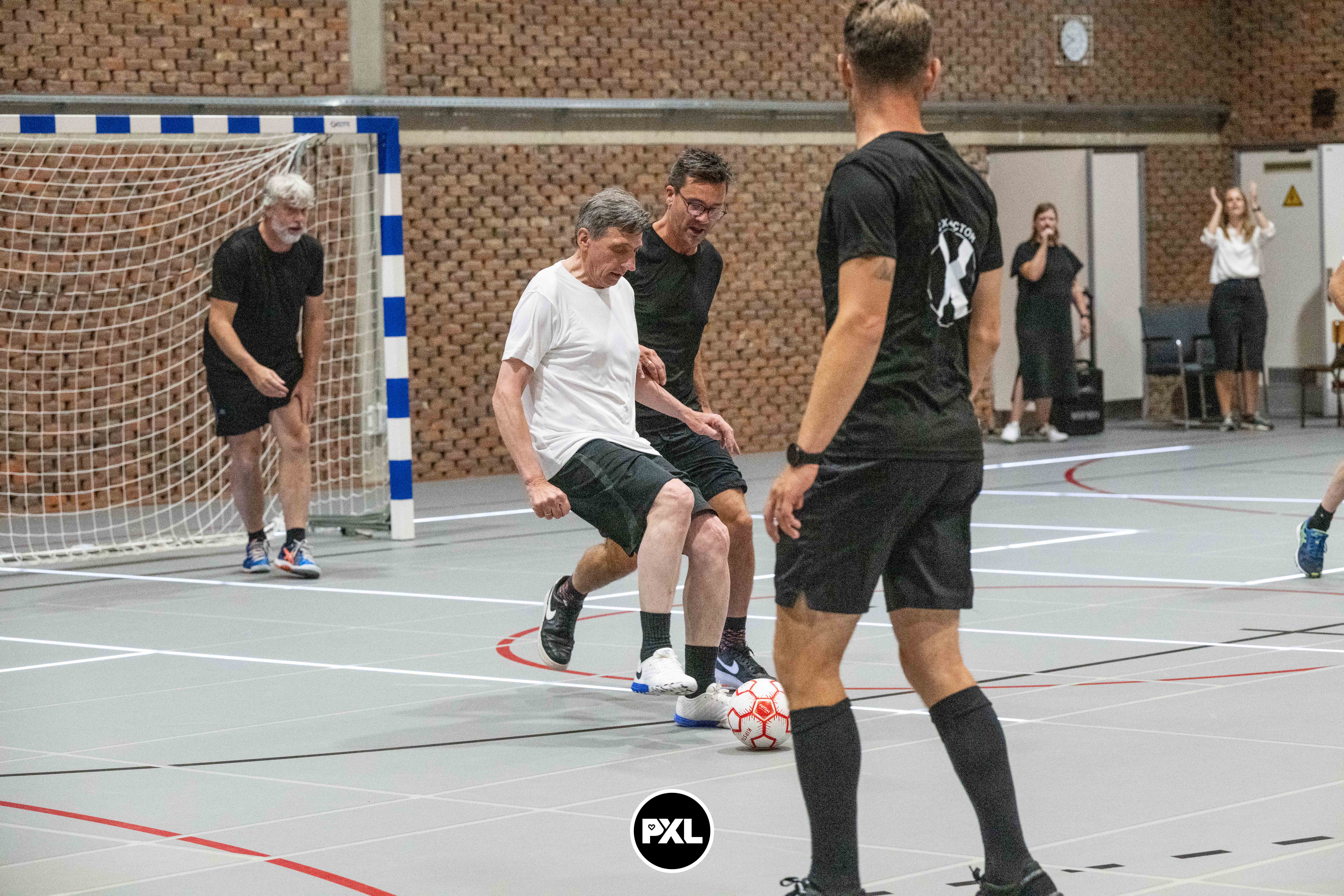 pensioenfeest Marc 09132024_052844 kopiëren.jpg