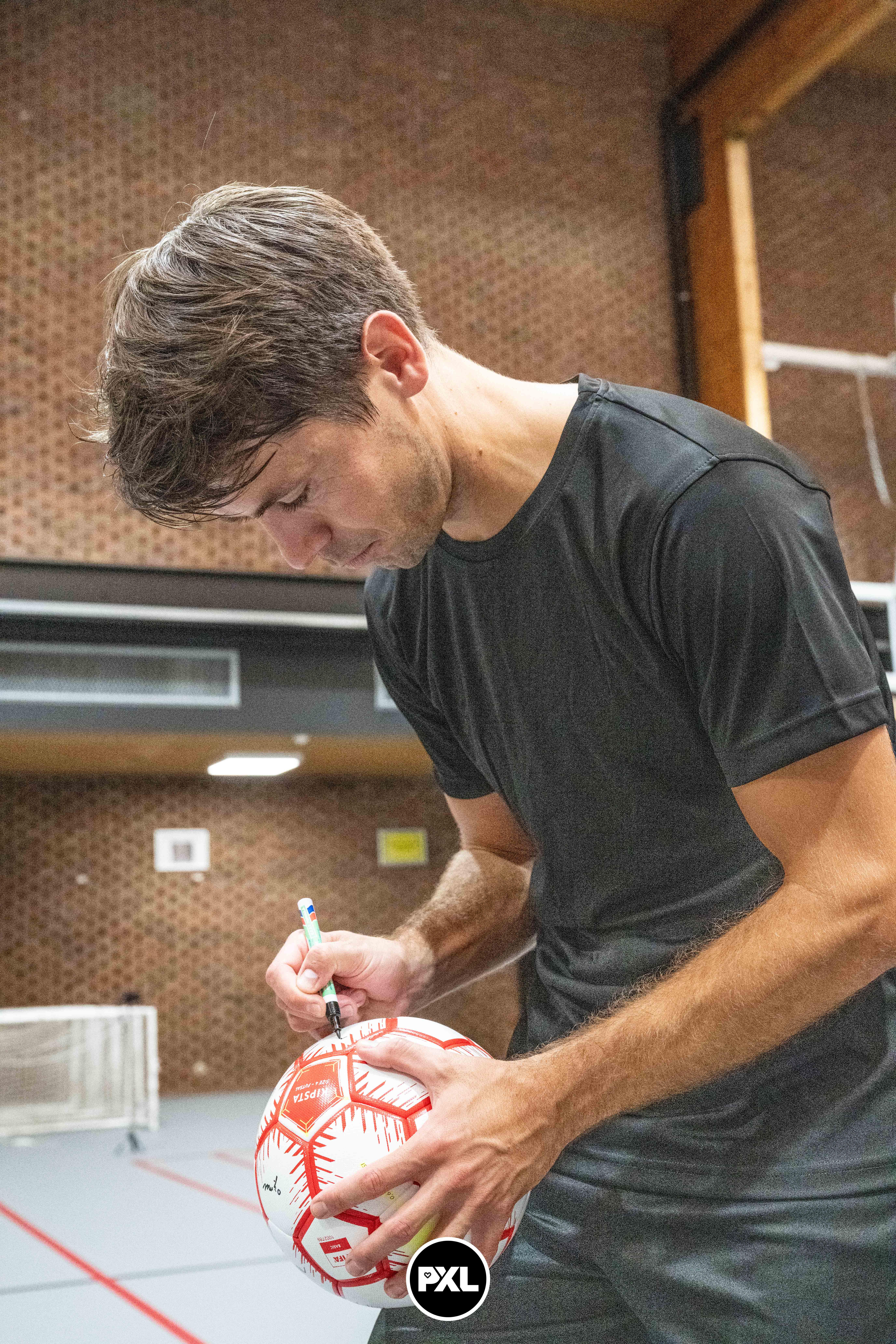 pensioenfeest Marc 09132024_053038 kopiëren.jpg