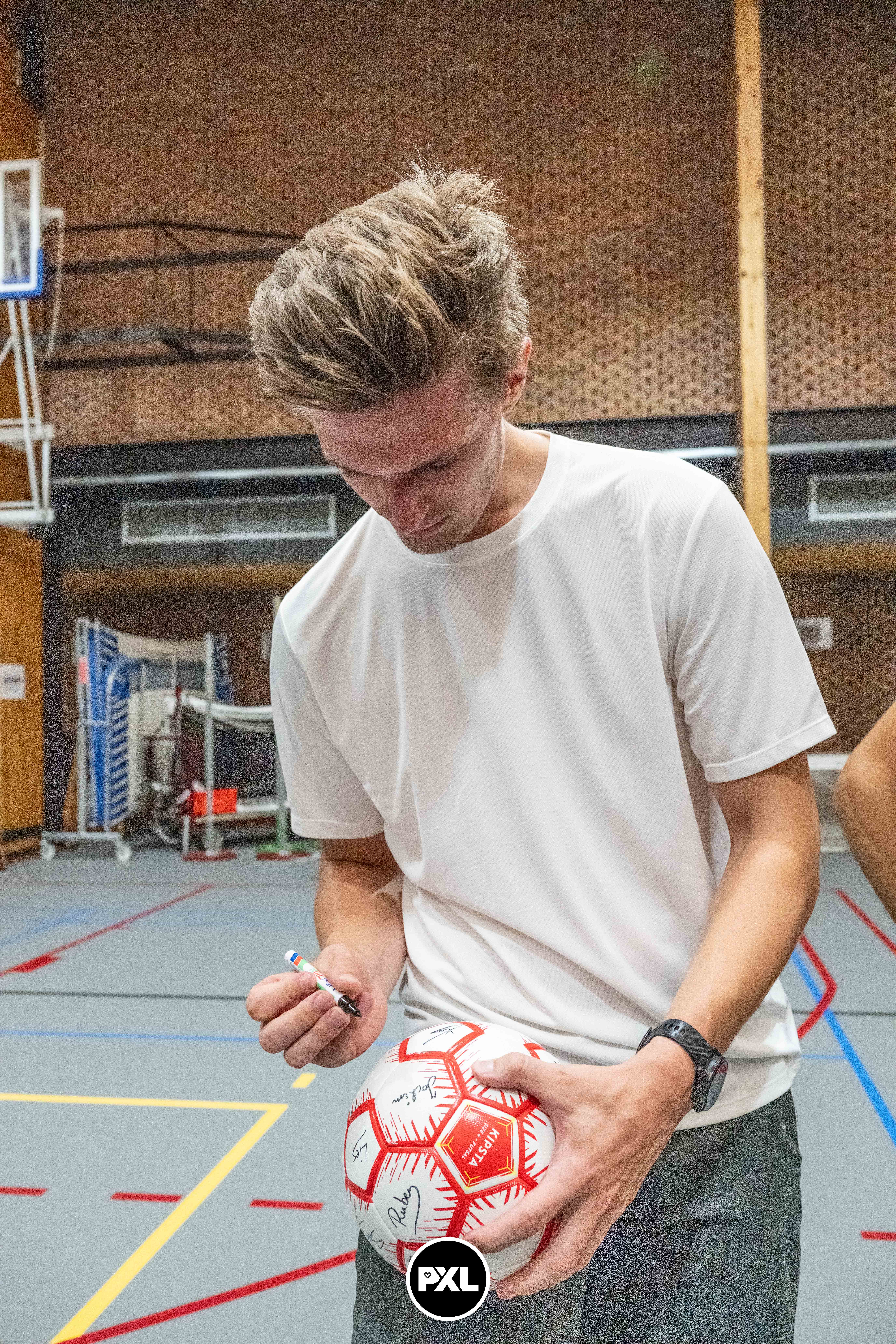 pensioenfeest Marc 09132024_053039 kopiëren.jpg