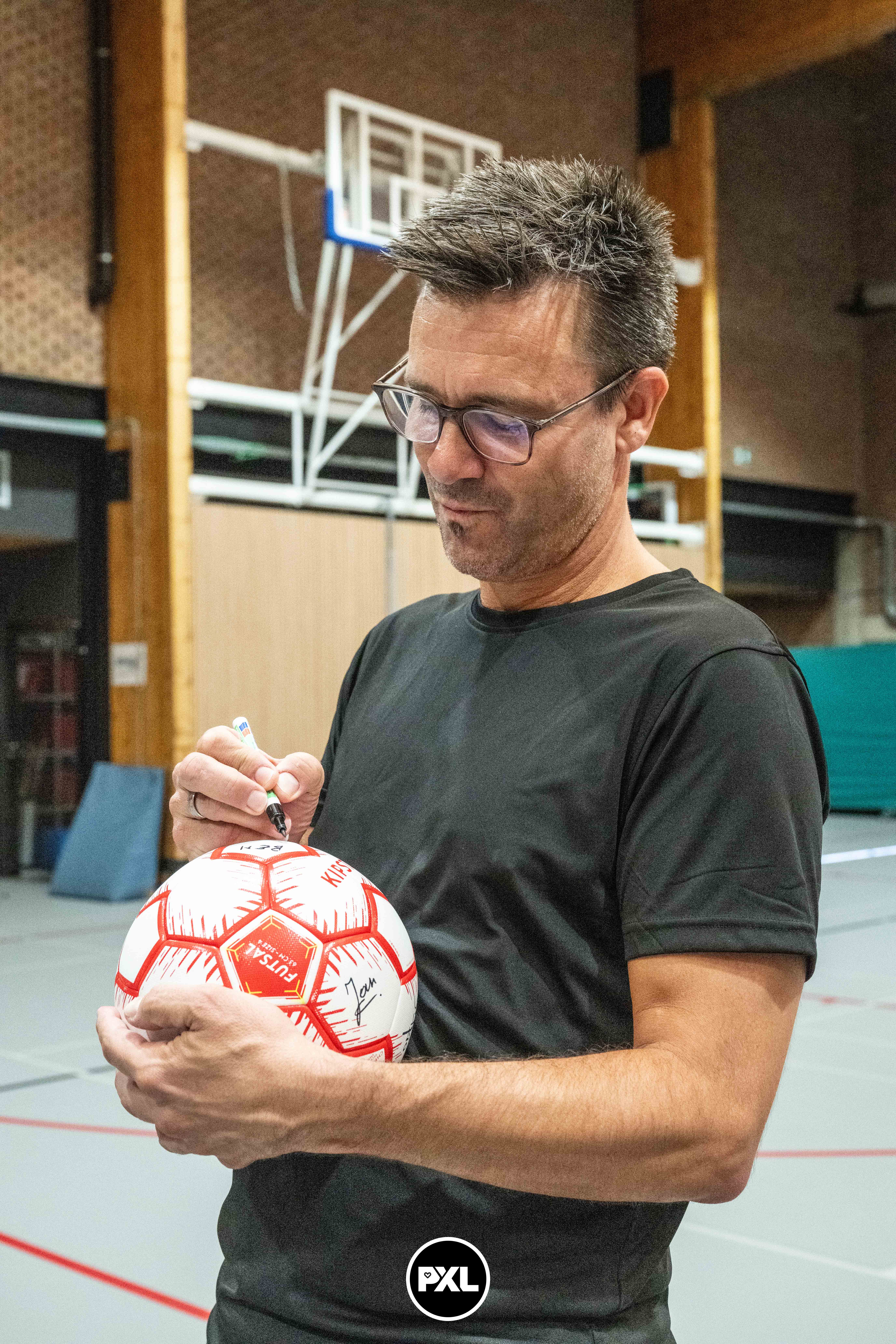 pensioenfeest Marc 09132024_053041 kopiëren.jpg