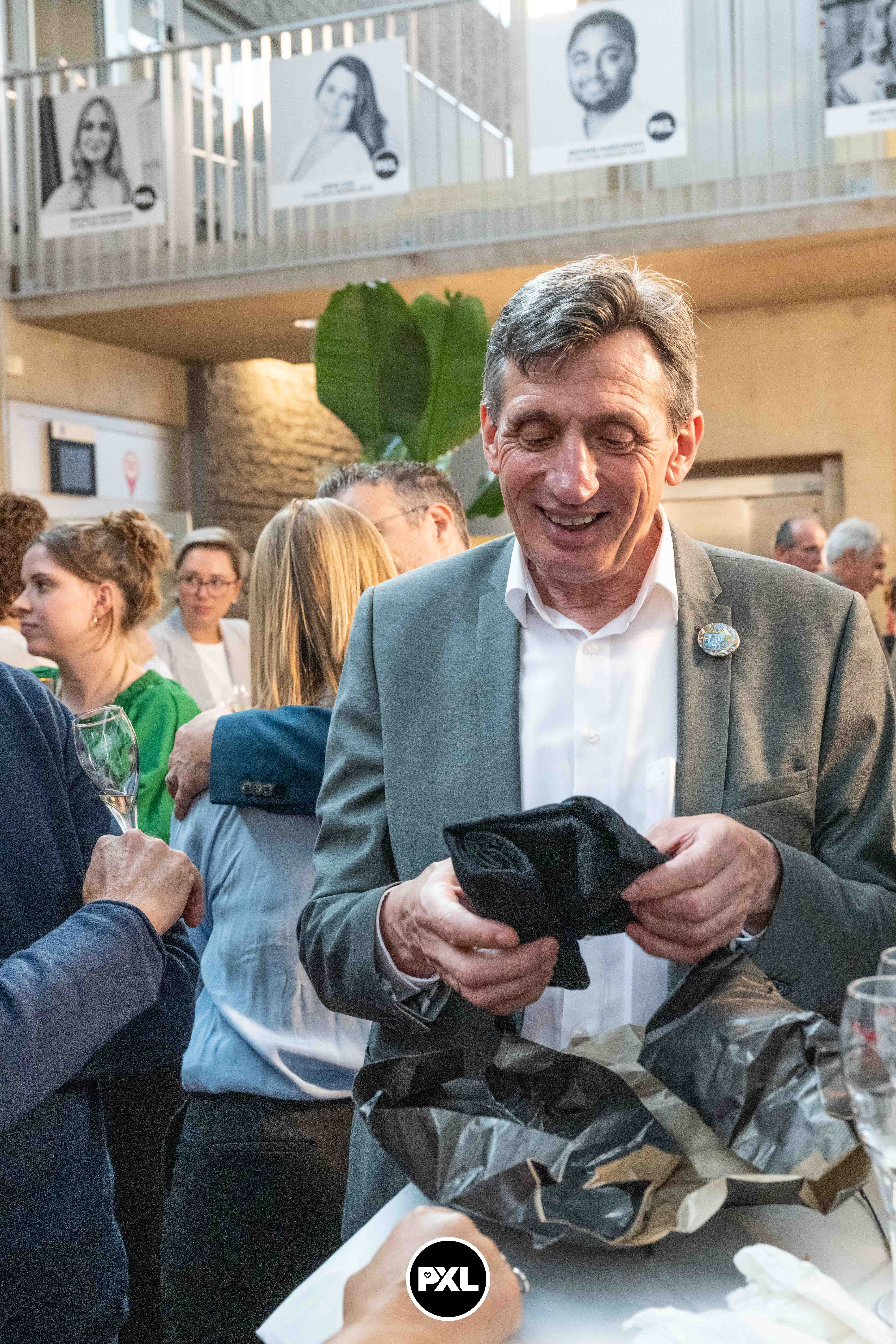 pensioenfeest Marc 09132024_053215 kopiëren.jpg