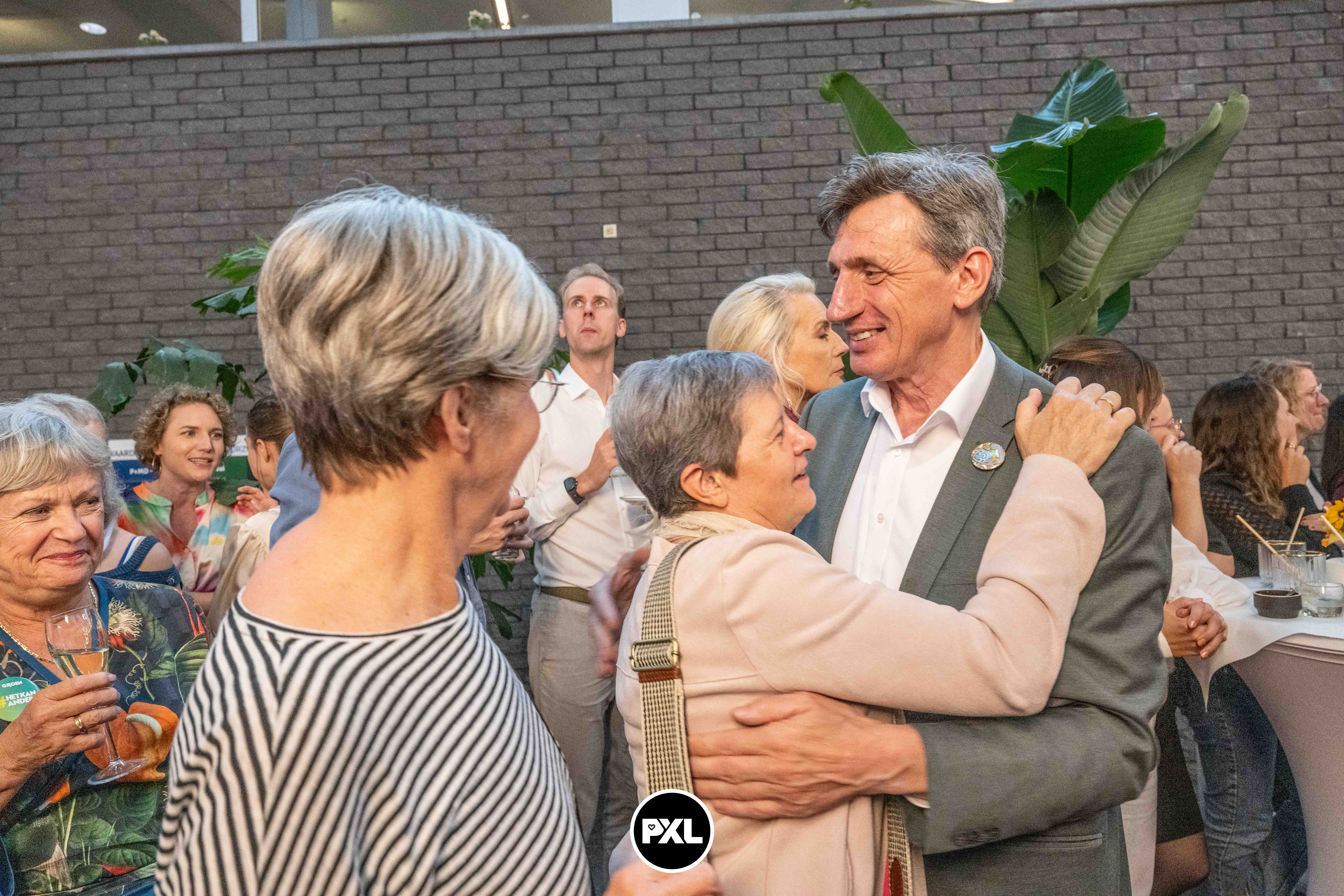 pensioenfeest Marc 09132024_053231 kopiëren.jpg