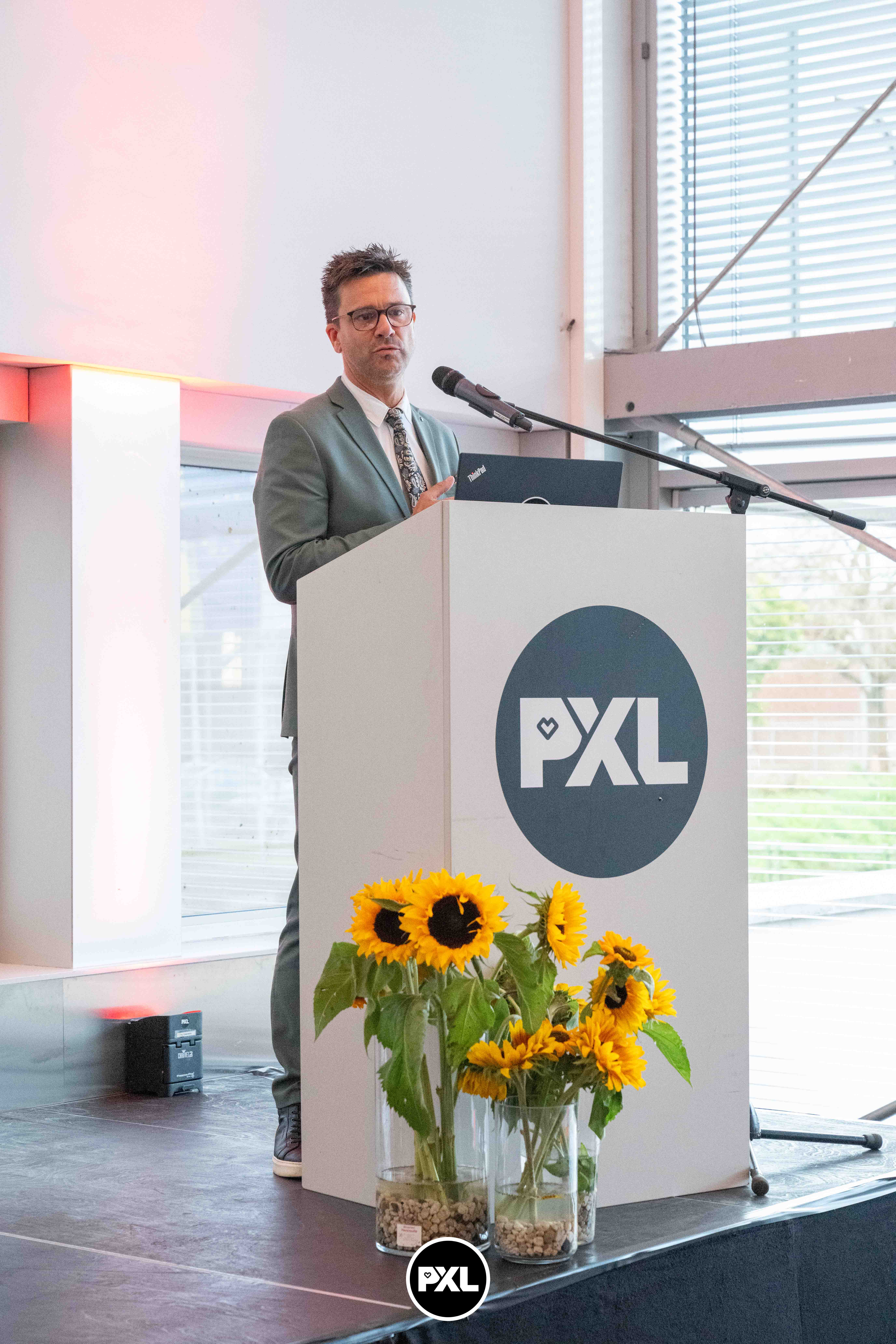 pensioenfeest Marc 09132024_053261 kopiëren.jpg