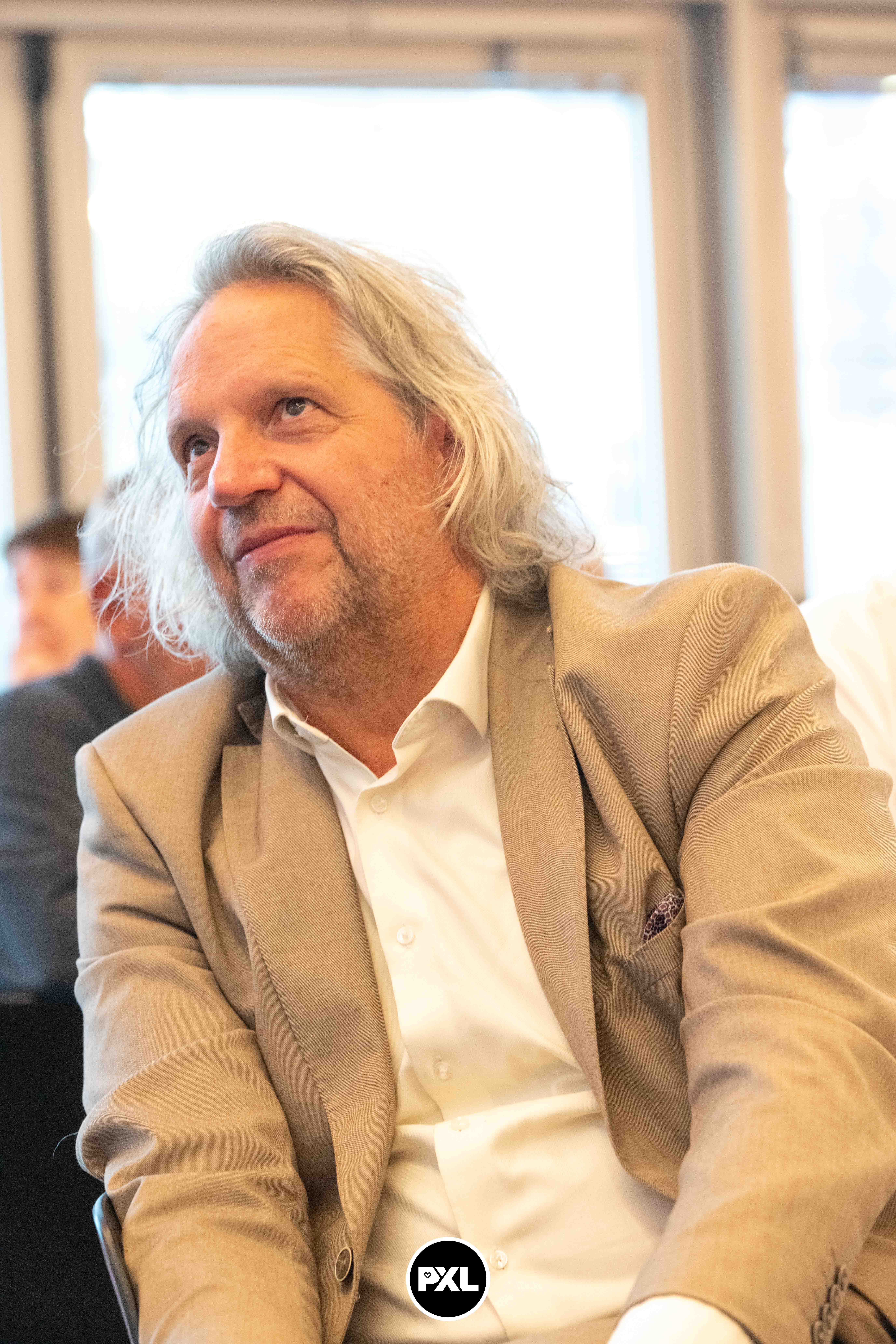 pensioenfeest Marc 09132024_053328 kopiëren.jpg