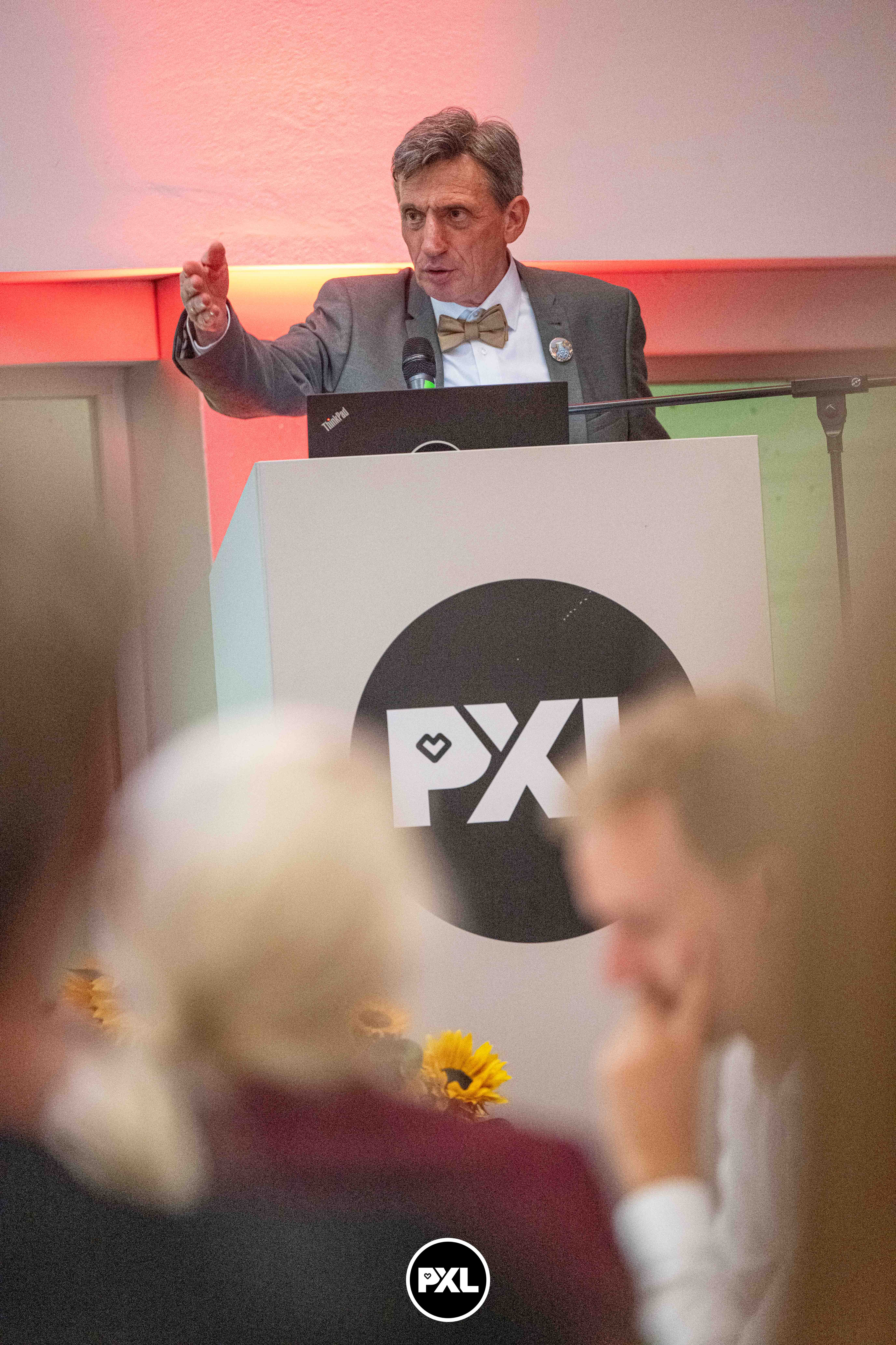 pensioenfeest Marc 09132024_053455 kopiëren.jpg