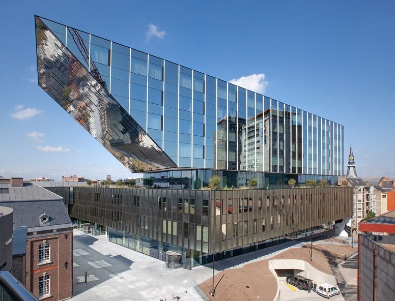 Registration at city hall